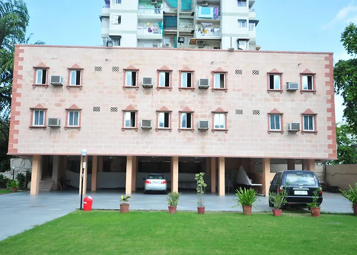 Hotel Siddhartha Palace Ahmedabad