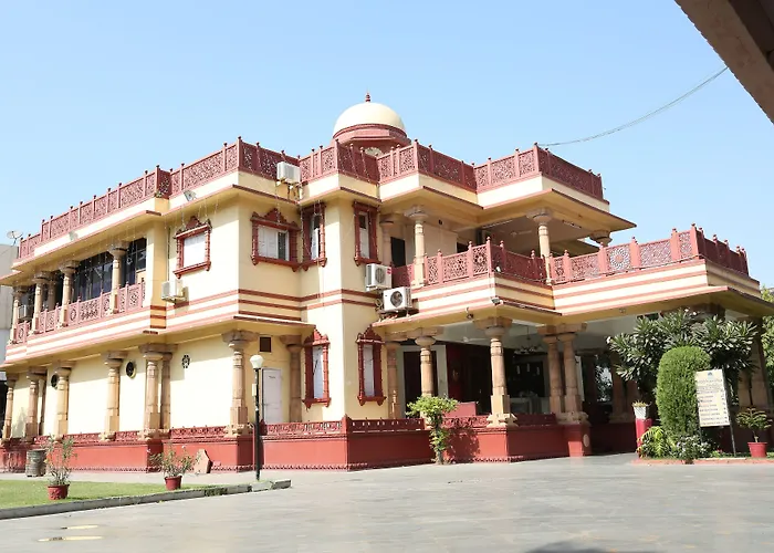 Hotel Siddhartha Palace Ahmedabad